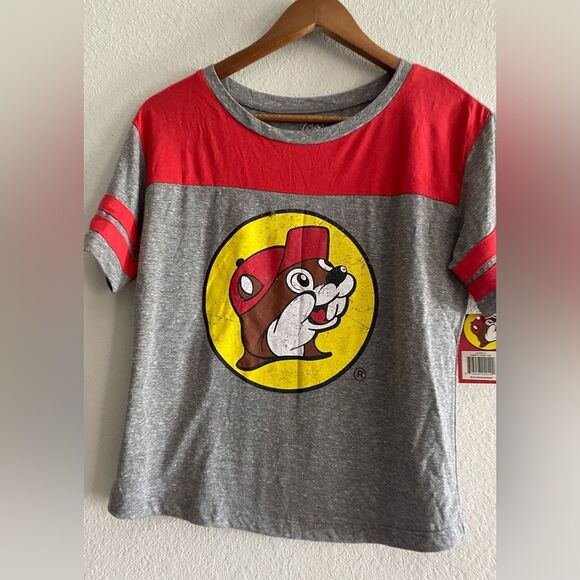 Buc-ee’s NWT Women Varsity Crop Top Gray Red Short Sleeve T-shirt size Small - Picture 3 of 6